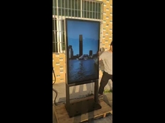 Zewnętrzny, optycznie klejony, cyfrowy ekran reklamowy QLED z funkcją dotyku, montowany na ścianie