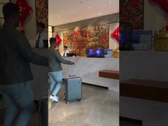 30 cali LG Przejrzysty ekran OLED Płytkowy Krajobraz Energooszczędny Sprzedaż detaliczna Edukacja Shoppi