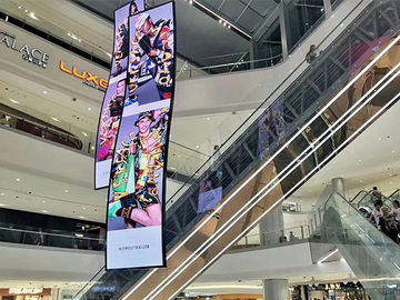 Curved Screen Oled Video Wall 55 Inch 500cd/m2 Brightness For Advertising
